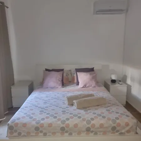 Maison Entiere 10-12 Personnes A Goldra De Cima Prázdninový dům *
